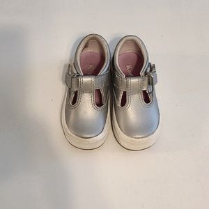 Toddler Silver T Strap Keds. Size 4.5